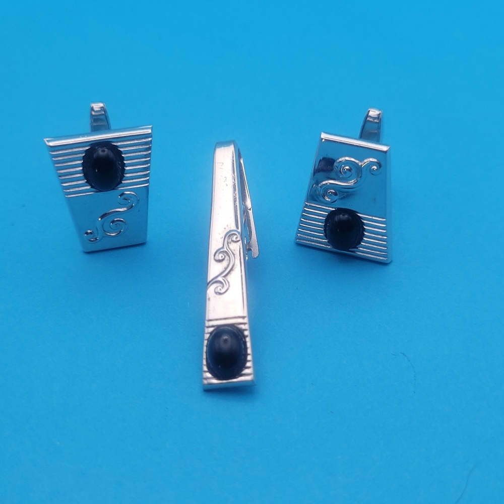 Foster Vintage Tie Clip & Cufflings Set